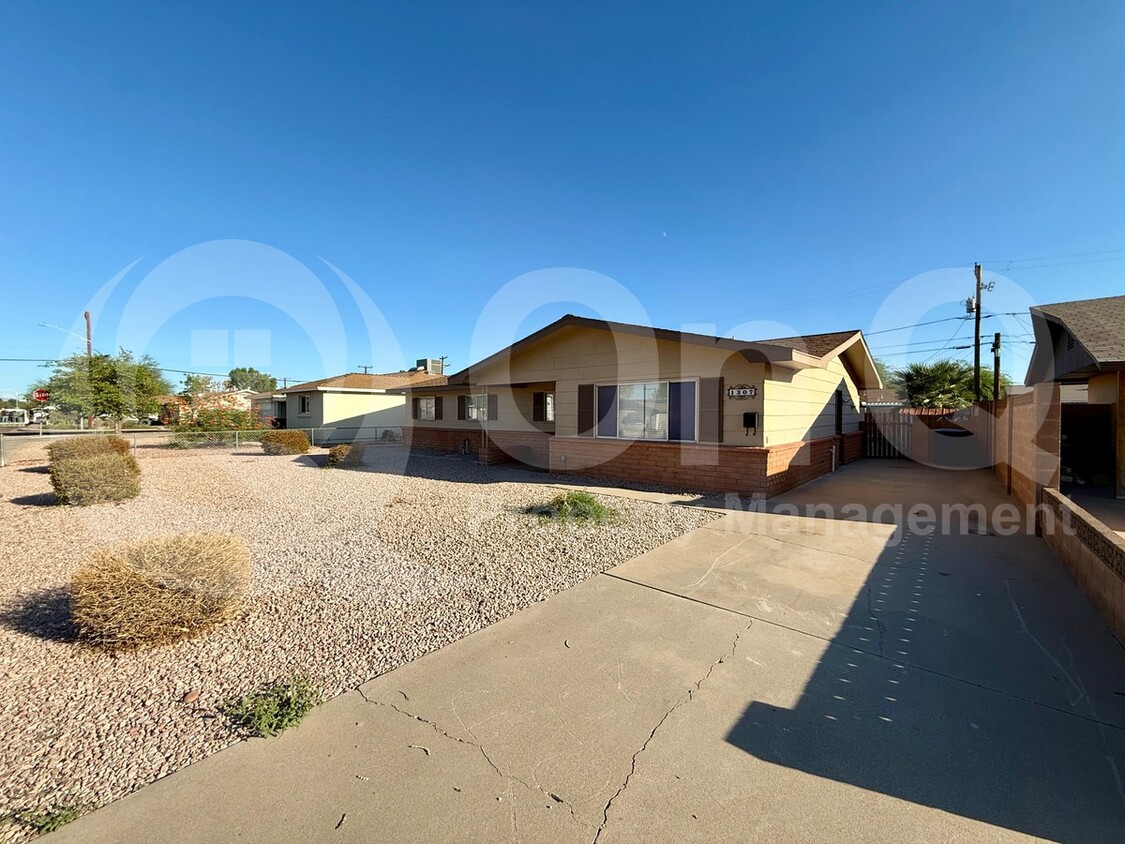 Photo - 1307 West Elna Rae Street