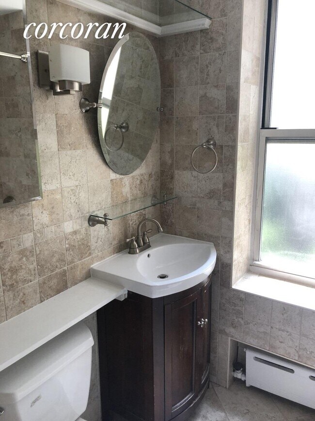 Foto del edificio - 237 W 15th St