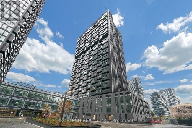 Building Photo - 1 Quarrington Ln