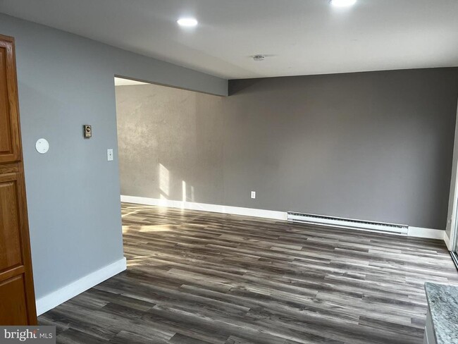 Building Photo - 438 Patuxent Ct