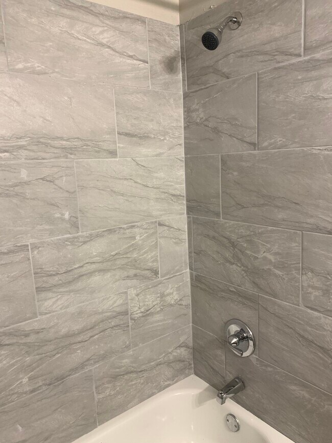 Foto del edificio - 1110 E 137th Pl