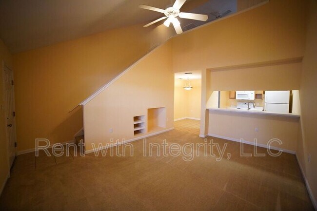 Building Photo - 2738 W Tharpe St