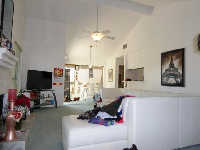 Building Photo - 2927 Shadow Trail Dr