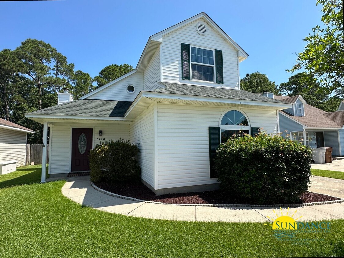 Primary Photo - Picture-Perfect Home in the Heart of Gulf ...