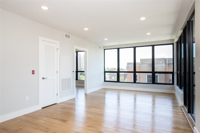 Foto del edificio - 362 Summit Ave