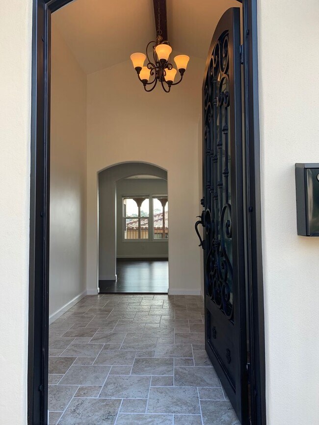 Foto del edificio - 4740 Hillcrest Ave