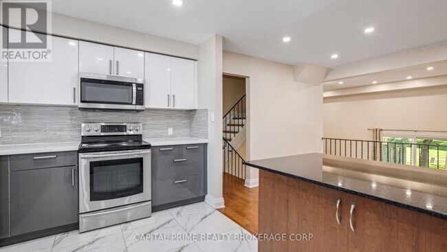 Building Photo - 250 Bridletowne Cir