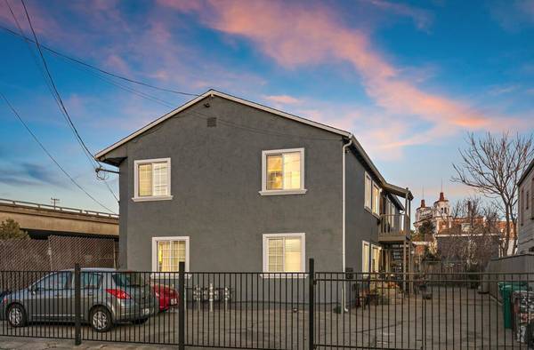 Primary Photo - 3510 Magnolia St
