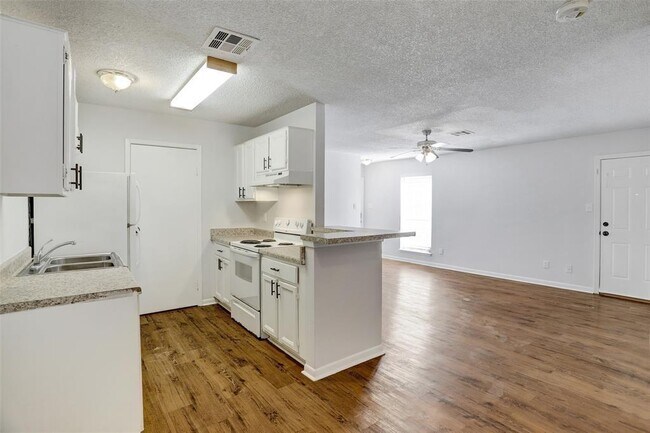 Foto del edificio - 3011 Taylor St