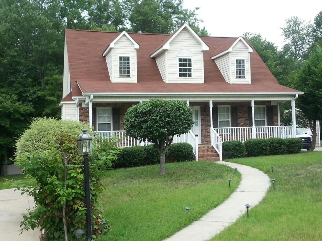 Primary Photo - 4072 Clinard Ave