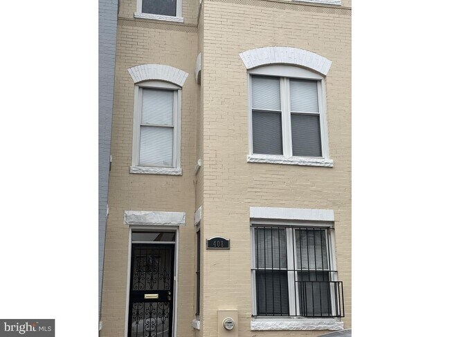 Building Photo - 408 Elm St NW