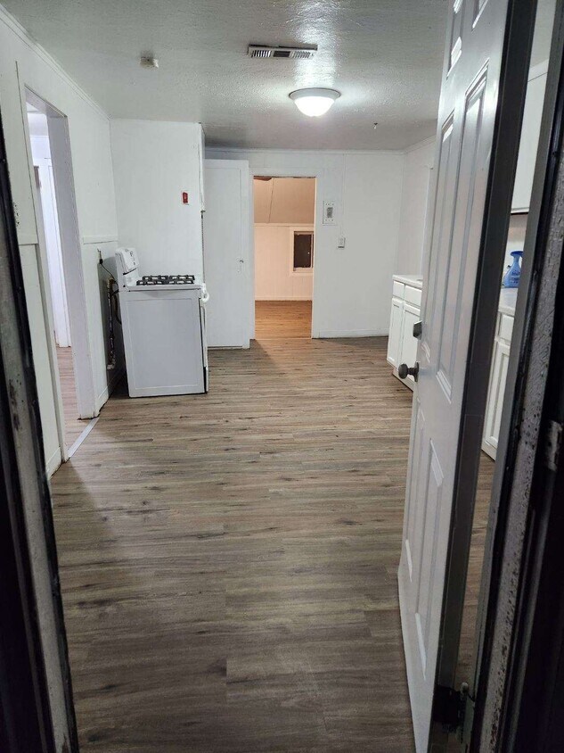Kitchen - 30 Willow St