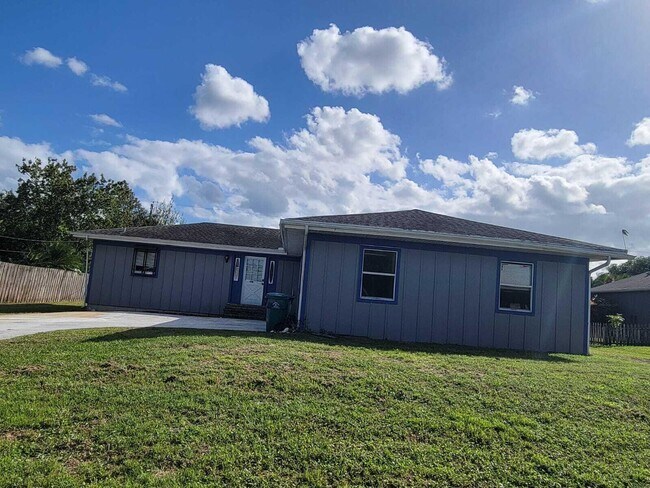 Foto del edificio - 1298 SW Parma Ave