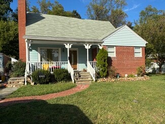 Building Photo - 10830 Fairchester Dr