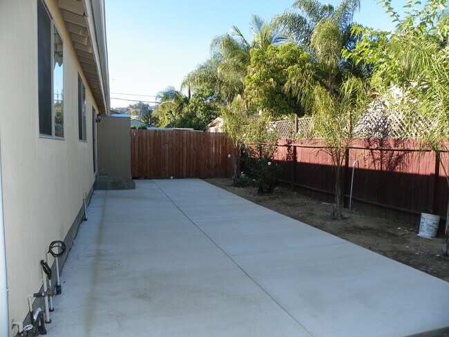 Foto del edificio - 7648 Delia Ave