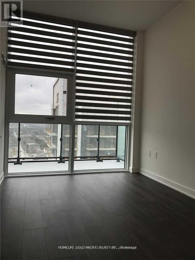 Building Photo - 75 Oneida Crescent