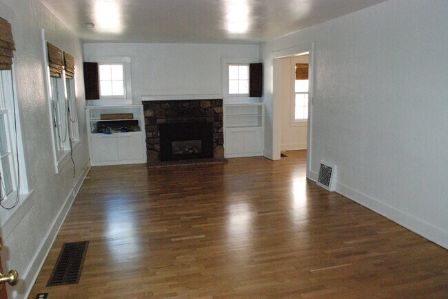 Foto del edificio - 1032 Lincoln Pl