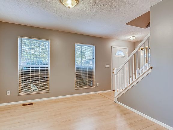 Building Photo - 6593 Delburn Ct