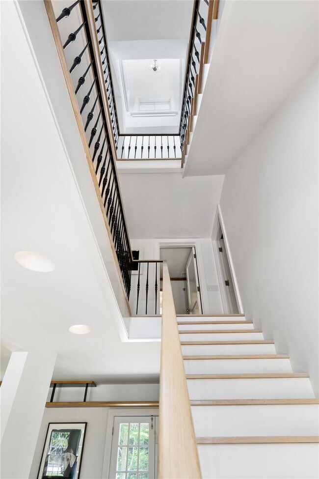 Foto del edificio - 182 Church Ln