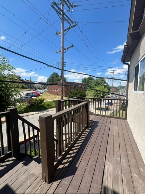 Building Photo - 439 Carothers Ave