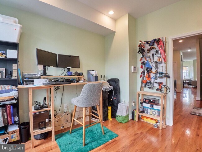 Foto del edificio - 3517 10th St NW