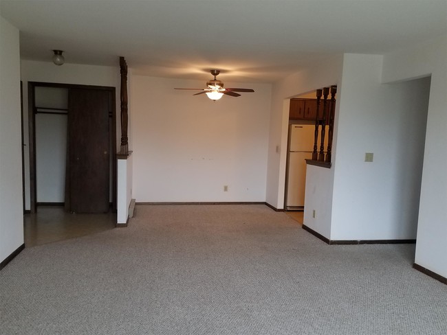 Building Photo - 4450 Trevor Cir