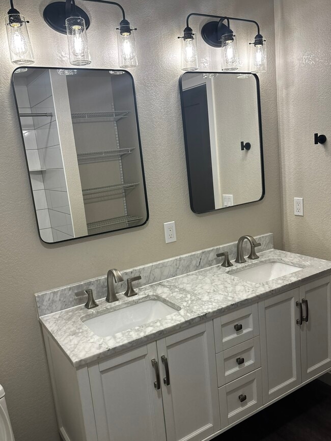 Carrera Marble/Double Vanity - 8204 Mentra St