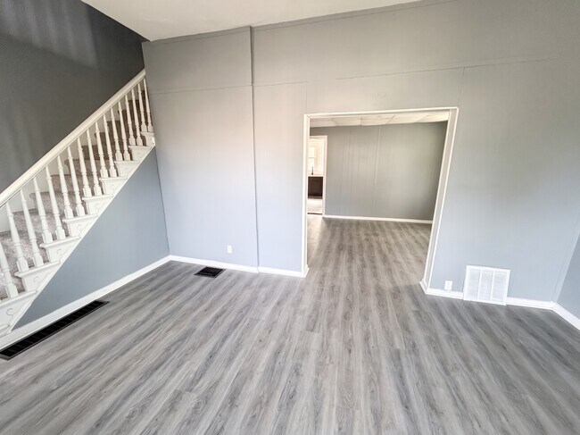 Foto del edificio - 941 E 11th St