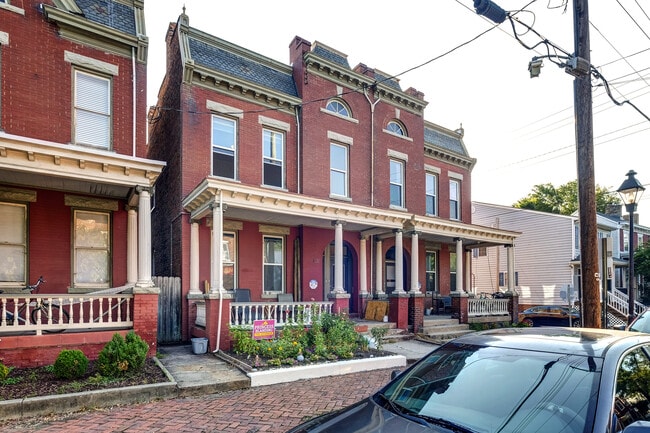 Photo - 802 W Clay St (Richmond, VA) Townhome