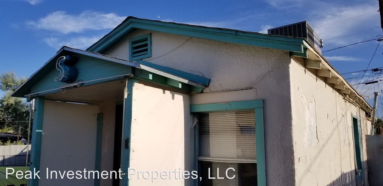 Primary Photo - 5611 W Gardenia Ave