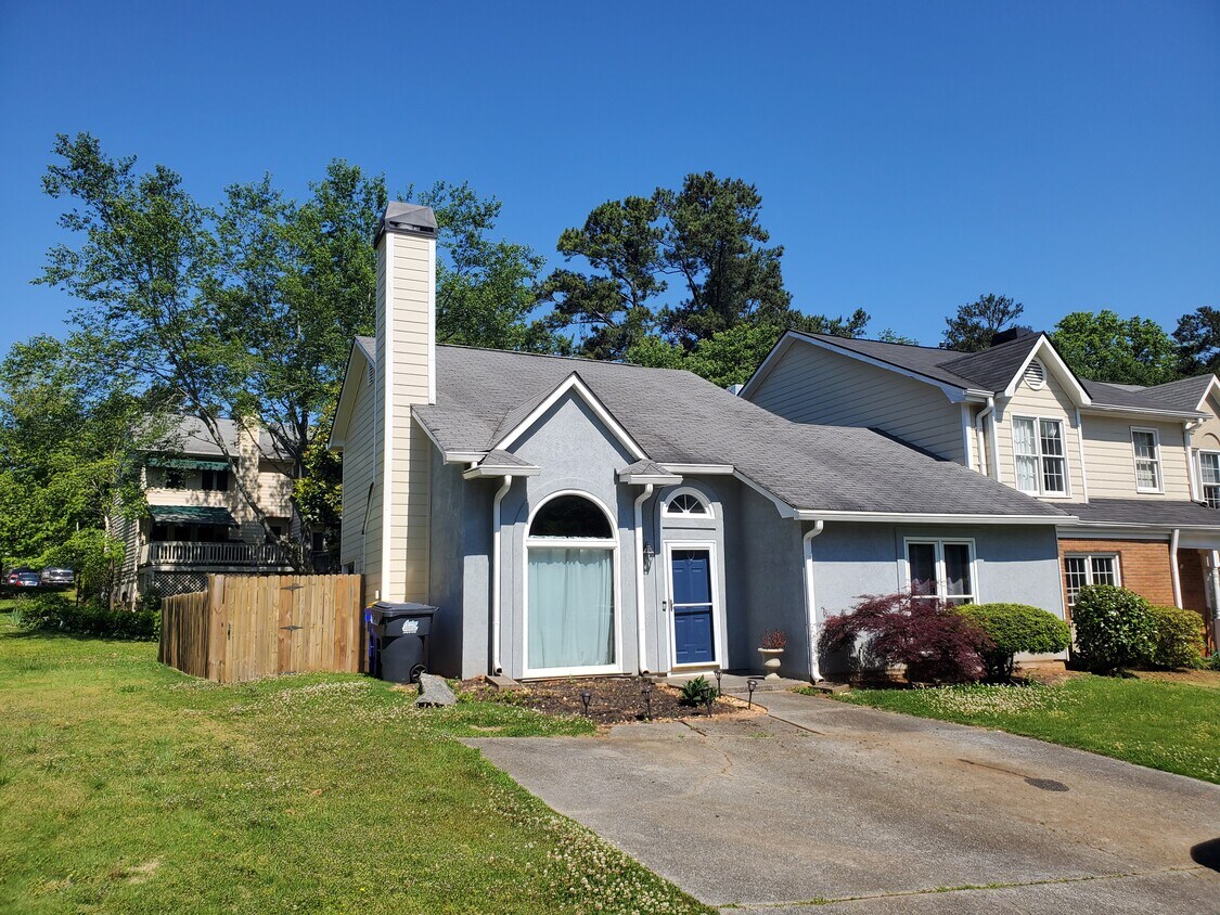Primary Photo - 2675 Arbor Glen Pl