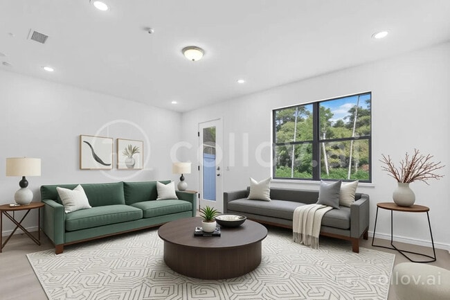 Building Photo - 2880 SE Federal Hwy