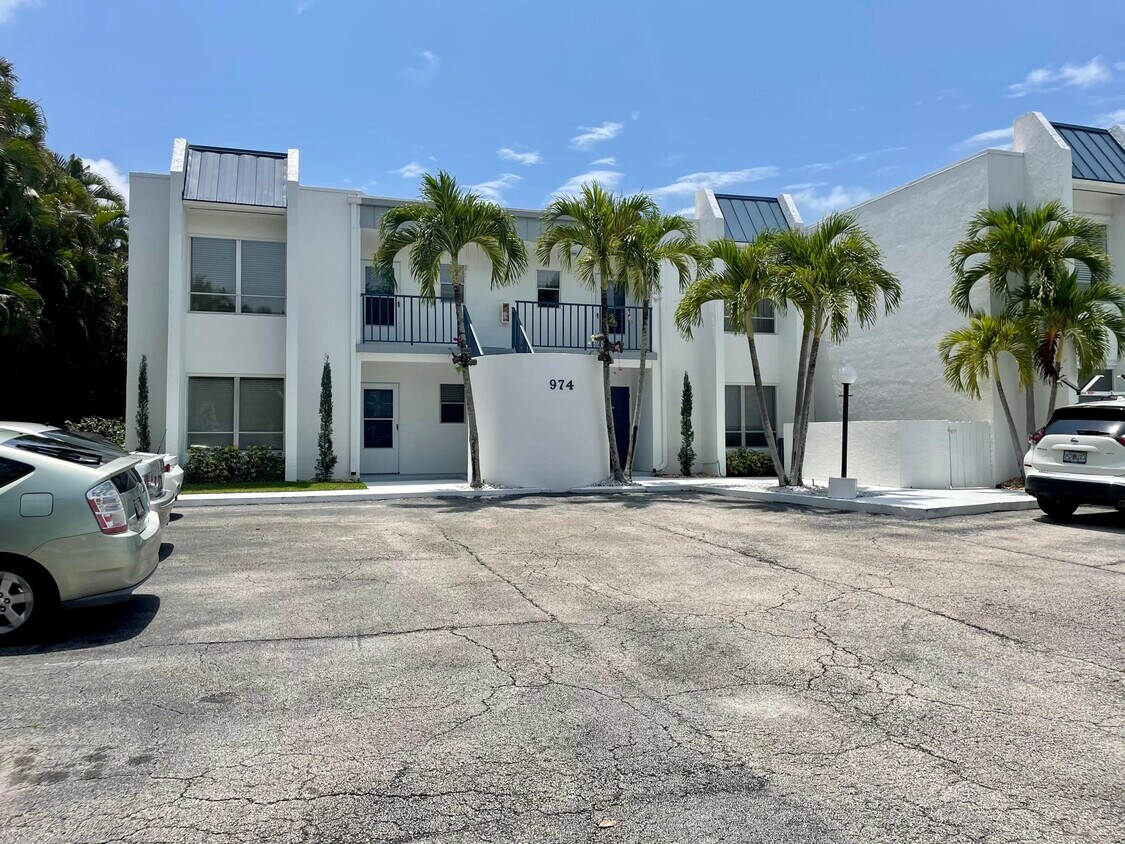Foto principal - 974 NW Spruce Ridge Dr