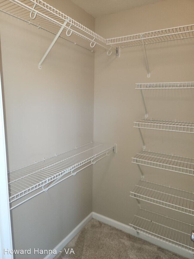 Building Photo - 3 br, 3.5 bath House - 748 Sequoia Way