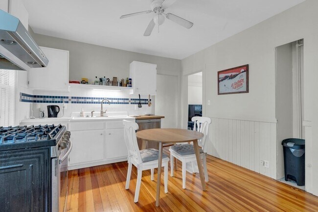 Foto del edificio - 5 Hollis Park