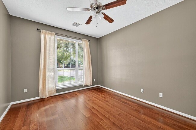 Foto del edificio - 10815 Lake Raven Ct