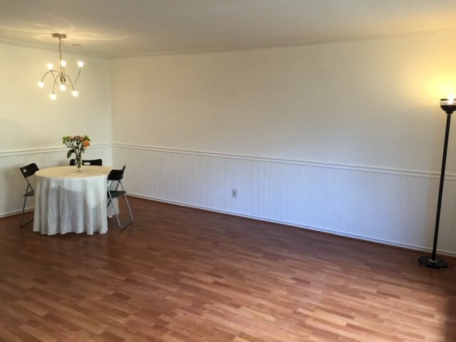 Foto del edificio - 1710 Westwind Way