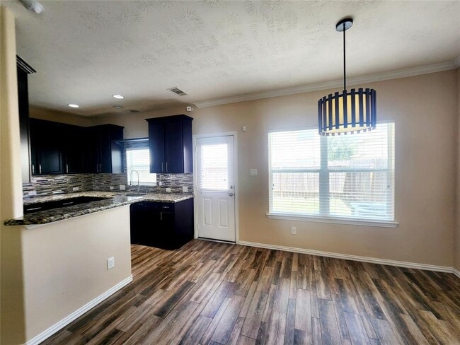 Building Photo - 5008 Fjord Ct