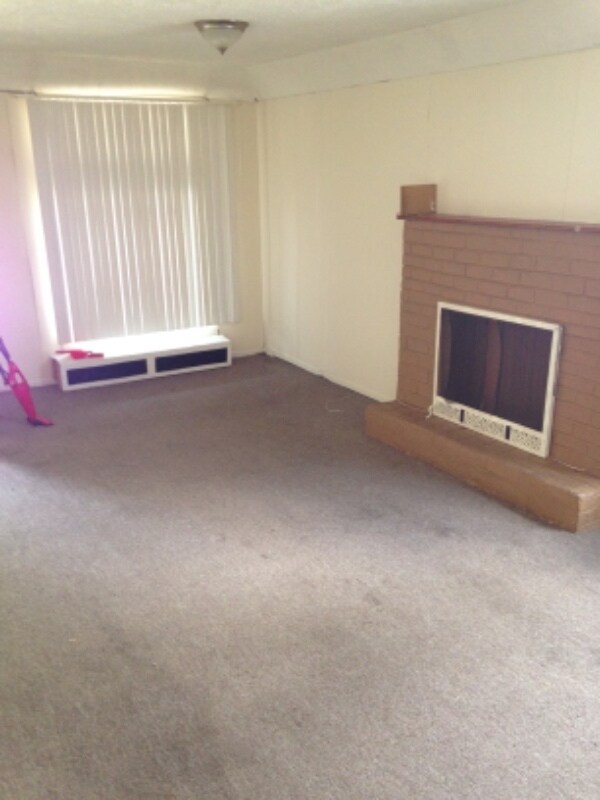 Building Photo - 3039 McElderry St