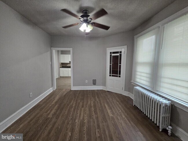 Foto del edificio - 968 E Woodlawn St