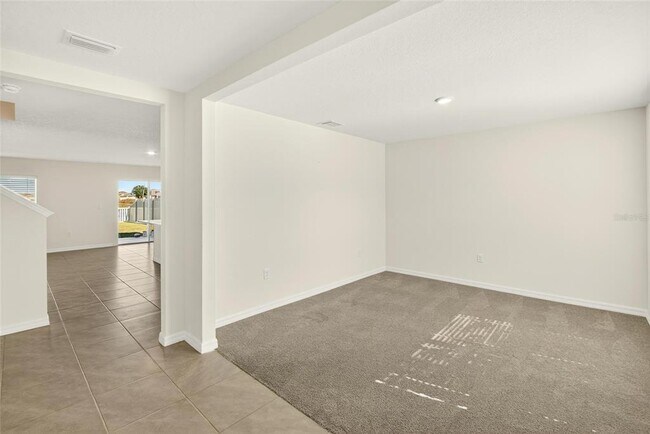 Building Photo - 3288 Silver Date Dr