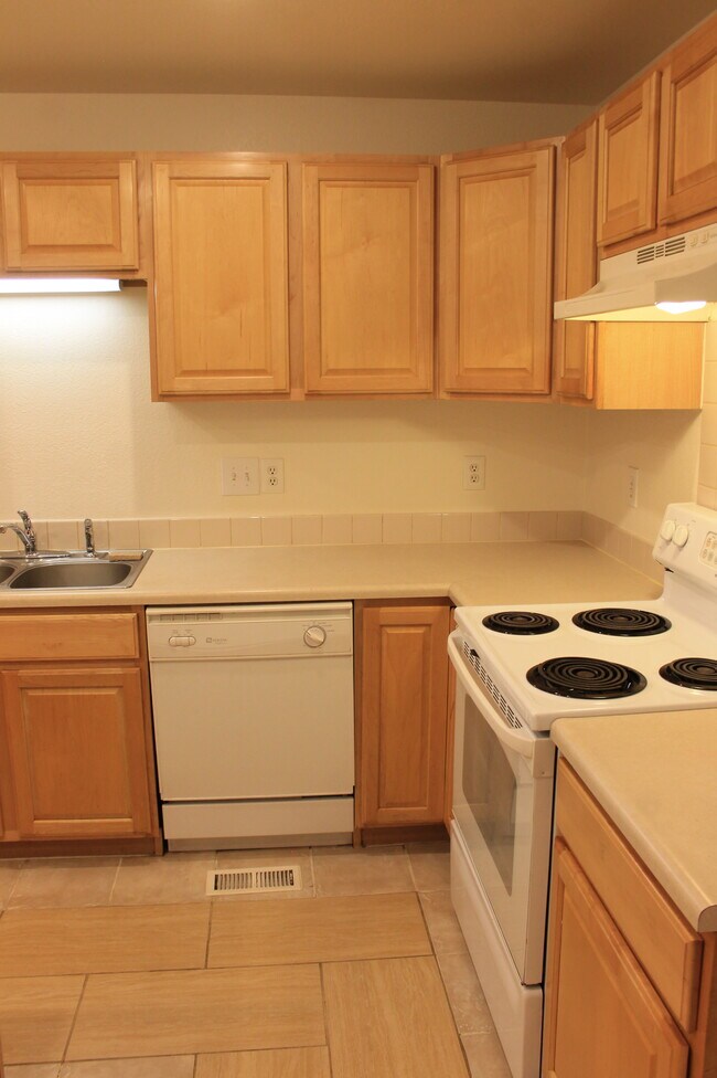 Foto del edificio - 7330 Kearney St