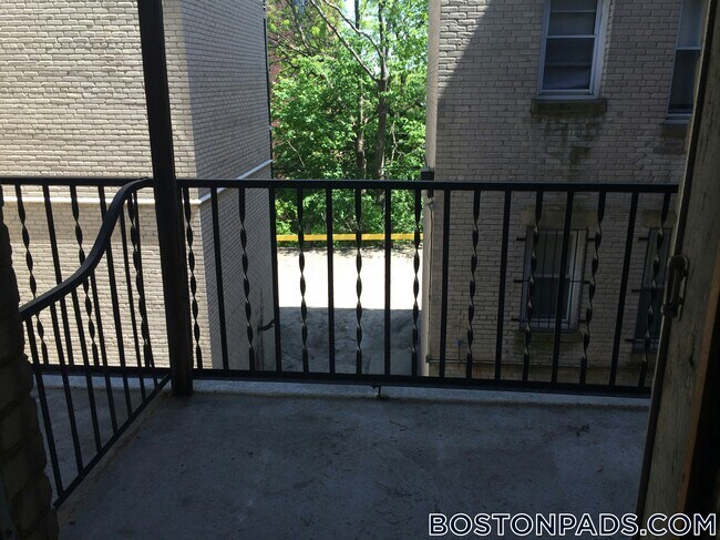 Foto del edificio - 1638 Commonwealth Ave