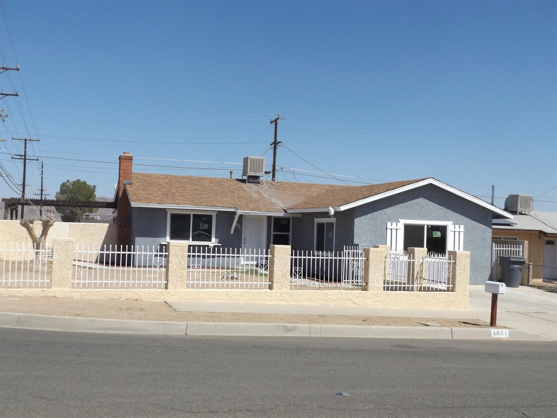 Primary Photo - 1808 Calico Dr