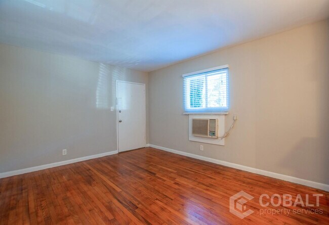 Foto del edificio - 767 Greenwood Ave NE