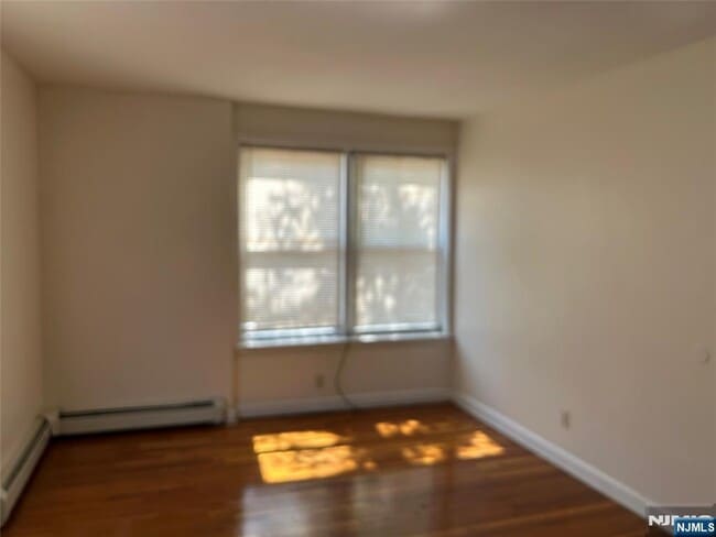 Foto del edificio - 32-34-34 Halstead St
