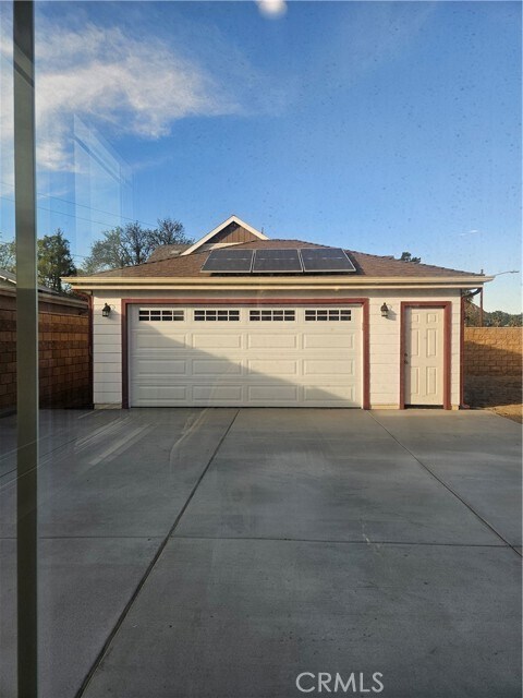 Foto del edificio - 5151 Peony Ct