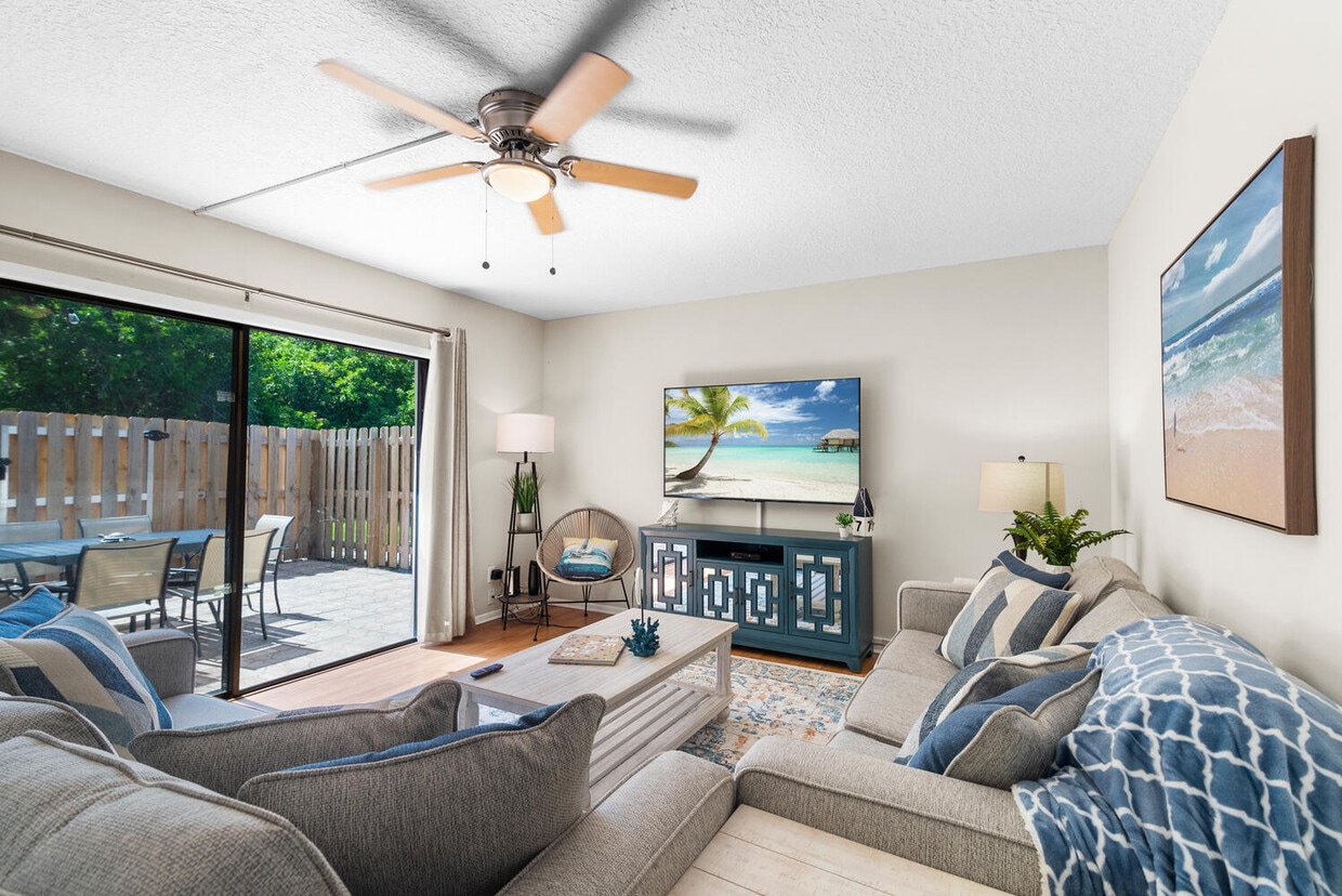 1715 Vista Oaks Cir NE, Palm Bay, FL 32905 Townhome Rentals in Palm