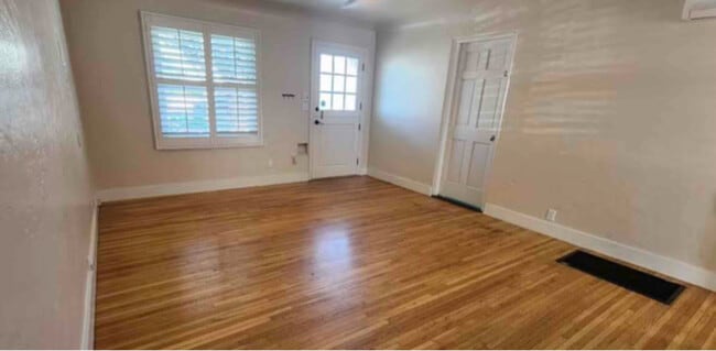 Foto del edificio - 3106 Broadway