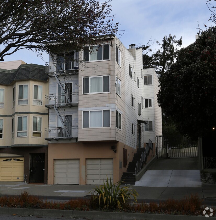 Foto principal - 174 Monterey Blvd